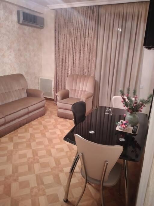 Izi'S Cozy Apartment كوتايسي المظهر الخارجي الصورة