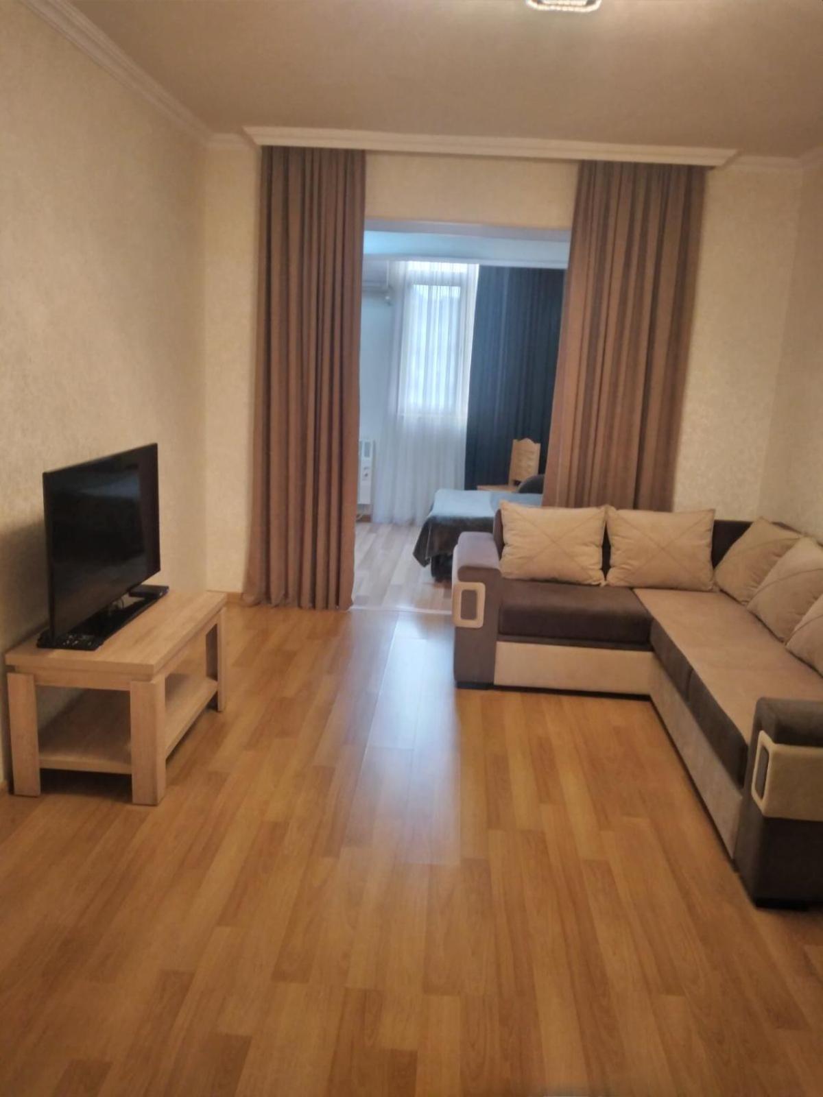 Izi'S Cozy Apartment كوتايسي المظهر الخارجي الصورة